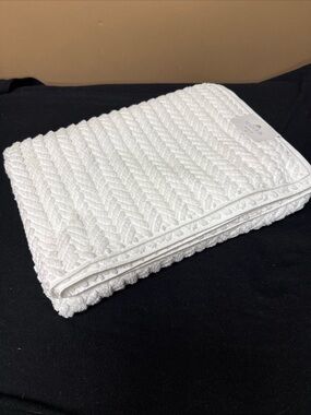 Matouk Seville Bath Sheet 40x70” White Loose Braid Pattern 100% Cotton NWT